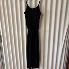 160 サロペット　パンツ　黒