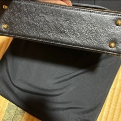 革　ハンドバッグ　黒の画像