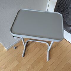 【IKEA】ラップトップスタンド, ベージュの画像