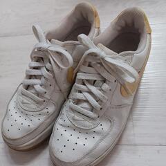 ナイキ　エアフォース　ナイキエアー　NIKE　スニーカー