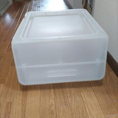 収納ケース　クリア