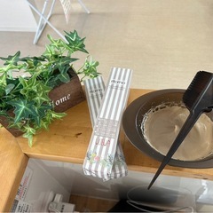 【岡崎市内3店舗の白髪染め専門店】カラーリスト美容師パートスタッフの画像