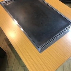 お好み焼き鉄板テーブル　店舗用　業務用　LPガス　蓋付きの画像