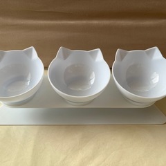 ペット用餌入れ