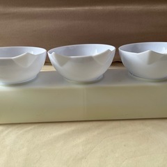 ペット用餌入れの画像