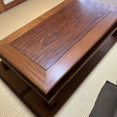 テーブル