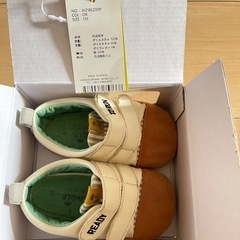 moimoln赤ちゃん靴2セットの画像