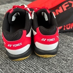 スポーツシューズの画像