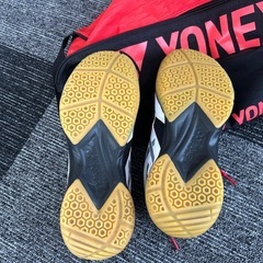 スポーツシューズの画像