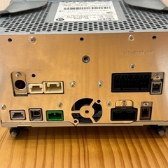 純正　QY-1009 取り付けステー付き　クラリオン　clarion カーナビの画像