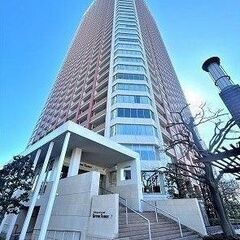 💞！仲介手数料無料！💕田町駅徒歩8分💕複数路線利用可💞43階部分角部屋！99㎡のファミリータイプ3LDK💞陽当り・眺望良好💞レインボーブリッジが臨めるオーシャンビュー💞共用施設充実💕ペット可🐶生活環境充実💕 - 港区