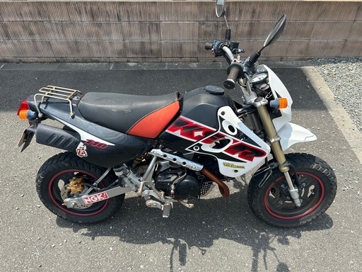 【商談中】名前間違えてました、KLX110改めKSR110です！レストアベース
