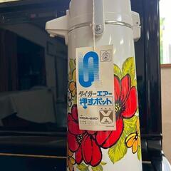 47レトロ花柄ポットの画像