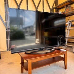 50インチ液晶カラーテレビ