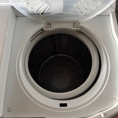 ハイアール 2槽式洗濯機 
二槽式洗濯機 新品糸くずフィルター付 JW-W55E 2016年製　5.5kgの画像