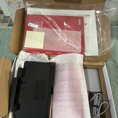 3DS本体　箱付き　ソフト3本の画像
