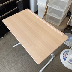 【超美品‼️】角度調整機能付き♪ 昇降テーブル 昇降式デスク 折りたたみ式 パソコンデスク 事務机 木目調ライトブラウン♪の画像