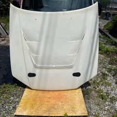 R34 スカイライン　ダクト付きFRPボンネット　未塗装白ゲル