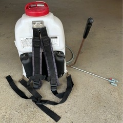 8月迄⚠️定型文には返信しません！！【値下げ不可】KOSHIN・手動噴霧器　の画像