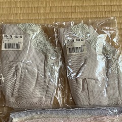 【新品】ブラ2枚＆ショーツ5枚＆インナーセットの画像