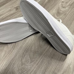 新品ラコステ　スニーカーの画像