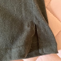 黒のカットソーの画像