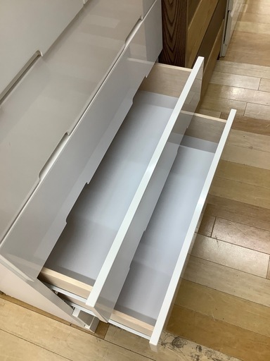 【トレファク　ラパーク岸和田店】6段チェスト　ホワイト