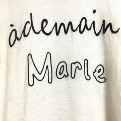 LPESIM 白セーターの画像