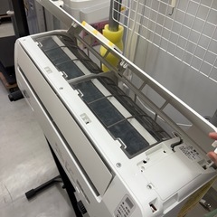 値下げしました‼️※クリーニング待ち【ハイセンス／エアコン4.0k】【2021年製】【14畳用】【６ヶ月保証】【取付可】【管理番号12006】AC管理番号HI-40-0610 桒の画像