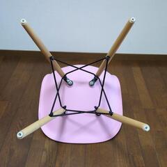 イームズチェアピンク、おまけ付き♪の画像