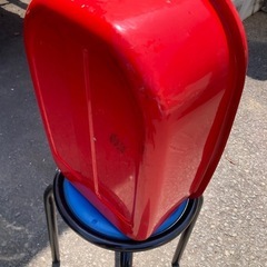 美品です　20L 燃料タンクの画像