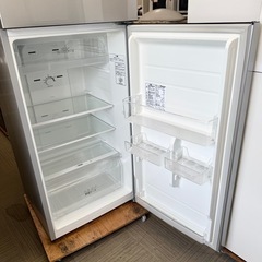 【超美品‼️】ハイセンス 227Lノンフロン冷凍冷蔵庫 2017年製 シルバー♪の画像