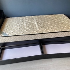 ベッドの画像
