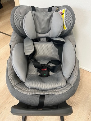 Combi ISOFIXシリーズ 車用チャイルドシート グレー combi 最上級チャイルドシートTHE S ISOFIX 【公式通販】