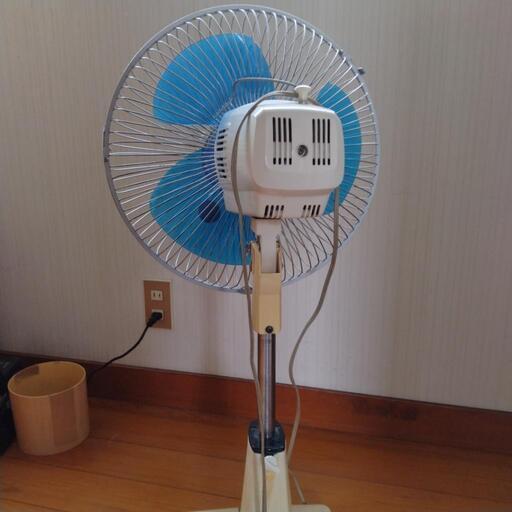 昭和レトロ扇風機日立H-30TK (toshihiro ) 中山の季節、空調家電