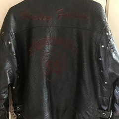 レザーコート、ライダースジャンパーの画像