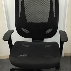 オフィスチェア ニトリ ZHT T703LS ヘッドレスト付きメ...