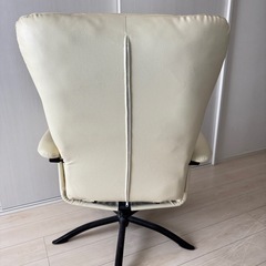 アイボリーレザーソファ　２脚セットの画像