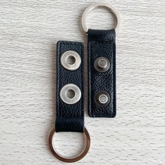 ☆お値引可能☆【美品】COACH  レザー製品 スナップボタン付き キーホルダーキーリングの画像