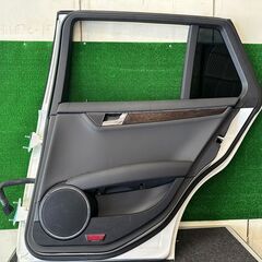 ☆MB☆ ベンツ リアドア右 C クラス DBA-204241の画像