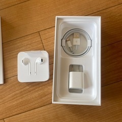 充電器　イヤフォン