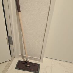 フローリングワイパー 床用 本体収縮タイプ　ブラウンの画像