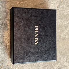 【美品】PRADA 財布　箱のみの画像