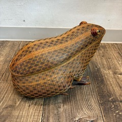 中国製 竹細工 竹製 カエル 蛙 かえる 小物入れ 籠 置物 天然素材 縁起物の画像