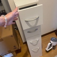 ※お話し中　引き出し棚　訳アリの画像