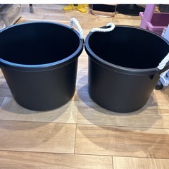 美品　万能容器　30L ケース　収納　　