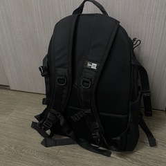 ニューエラ NEW ERAブラック リュック 35L バックパック　の画像