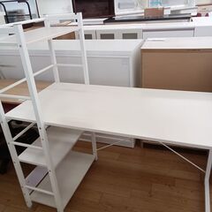 ★リユースのサカイつくば店★TK5650 ニトリ 棚付きデスク ホワイト H120×D60×W121 クリーニング済みの画像