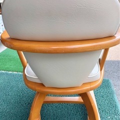 回転チェア　キャスター付きの画像