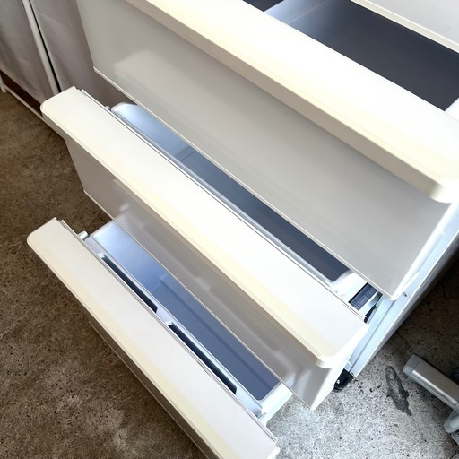 《売約済》【武蔵小山店】 AQUA アクア 4ドア 冷凍冷蔵庫 AQR-36M(W) 幅60cm 355L5ドア 右開きタイプ 2022年製造